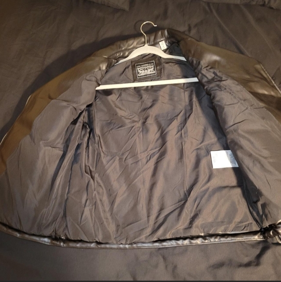 Levi faux leather biker puffer jacket - Picture 4 of 5